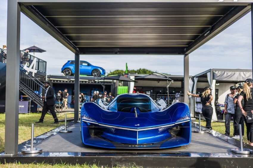 Alpine presentéiert nei Supercar als EV