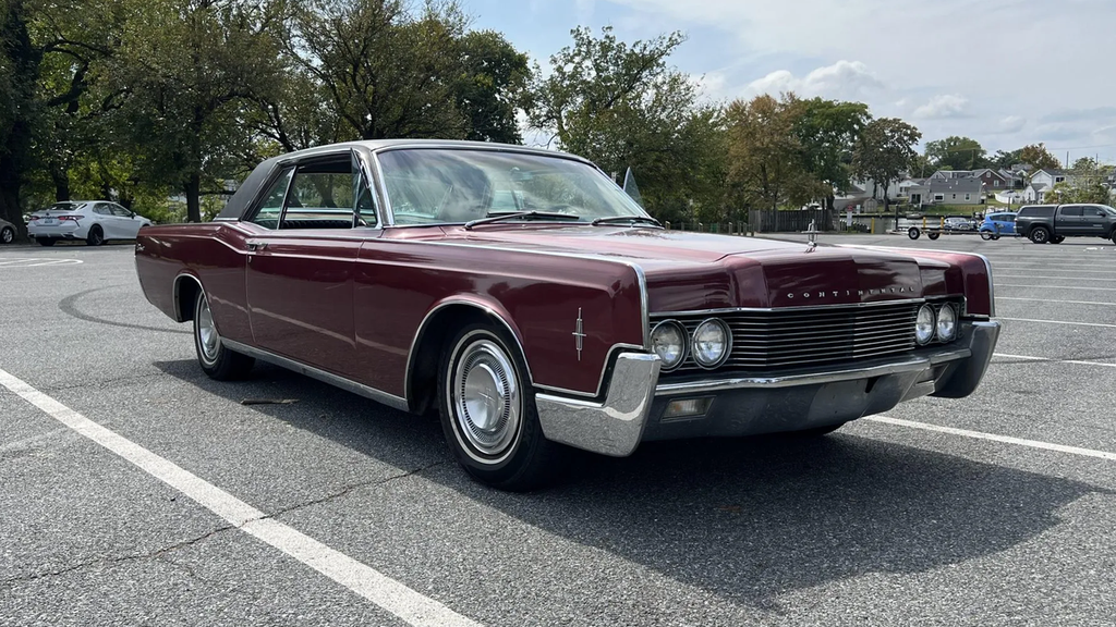 Ontdek de 1966 Lincoln Continental Coupe